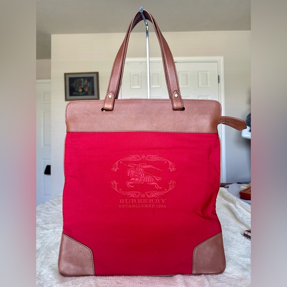 Authentic Burberry Rolled up Canvas Tote/Handbag - Picture 2 of 16